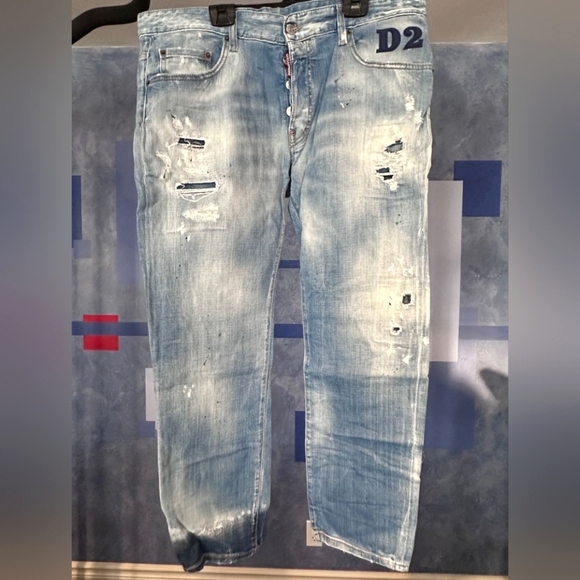 🇨🇦 NWOT DSQUARED2 Skater Jeans - Fits 40” waist - Picture 2 of 4